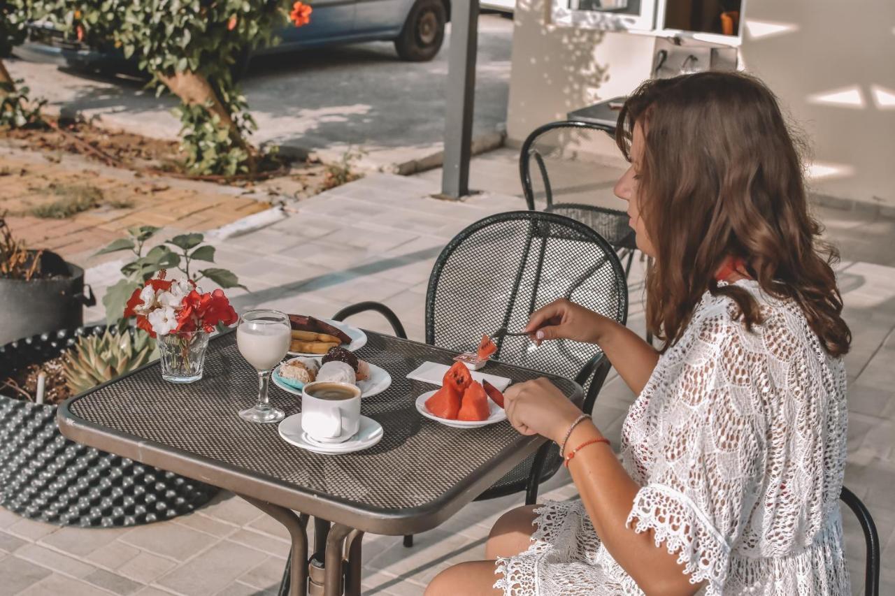 Eleonora Αnissaras Hotel Херсонисос Екстериор снимка